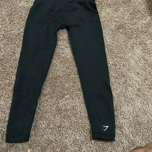 Gym shark leggings